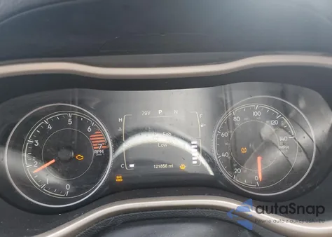 2016 Jeep Cherokee Latitude z USA, uszkodzony, nr VIN 1C4PJMCB0GW304078